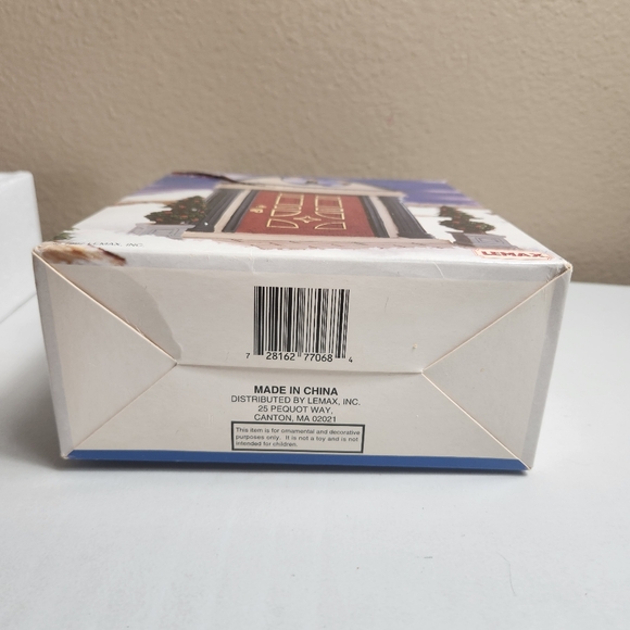 LEMAX VTG 1997 Christmas Village Memory Makers Colonial Red Door Boxed #77068 - Picture 11 of 11